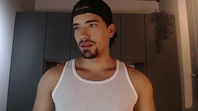 Snapshot of Ian_Daviz chatting on 28, 2, 2025 Ian Daviz online show from 28, 2, 2025