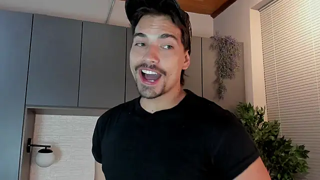 Snapshot of Ian_Daviz chatting on 17, 3, 2025 Ian Daviz online show from 17, 3, 2025