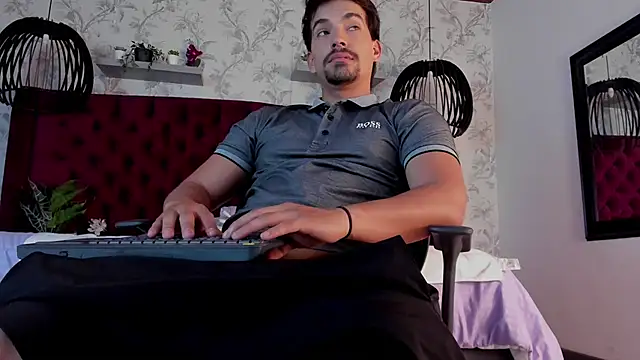 Snapshot of Ian_Daviz chatting on 19, 3, 2025 Ian Daviz online show from 19, 3, 2025