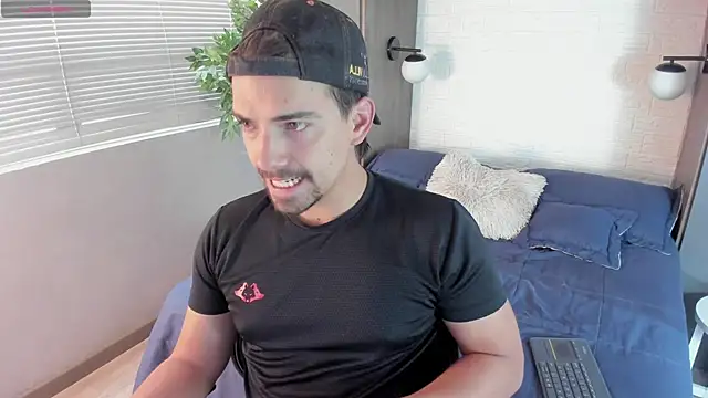 Snapshot of Ian_Daviz chatting on 20, 3, 2025 Ian Daviz online show from 20, 3, 2025