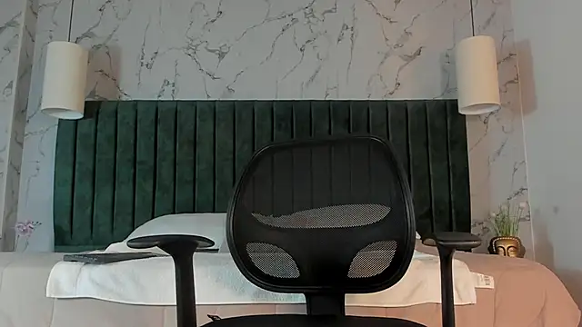 Snapshot of Ian_Daviz chatting on 21, 3, 2025 Ian Daviz online show from 21, 3, 2025