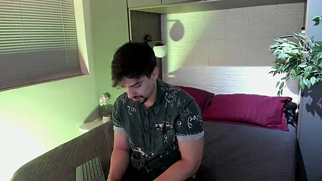 Snapshot of Ian_Daviz chatting on 9, 9, 2025 Ian Daviz online show from 9, 9, 2025