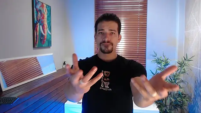 Snapshot of Ian_Daviz chatting on 13, 9, 2025 Ian Daviz online show from 13, 9, 2025