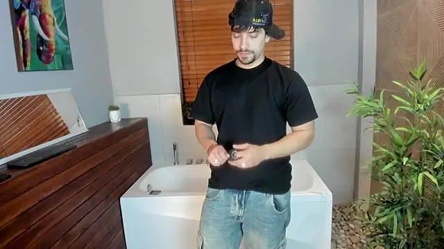 Snapshot of Ian_Daviz chatting on 6, 10, 2025 Ian Daviz online show from 6, 10, 2025