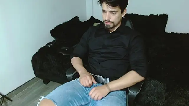 Snapshot of Ian_Daviz chatting on 13, 11, 2025 Ian Daviz online show from 13, 11, 2025