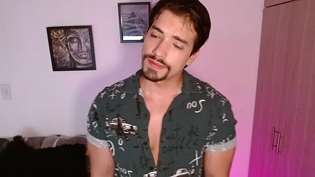 Snapshot of Ian_Daviz chatting on 25, 11, 2025 Ian Daviz online show from 25, 11, 2025