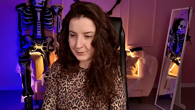 Snapshot of JackieByrd chatting on 18, 10, 2025 JackieByrd online show from 18, 10, 2025