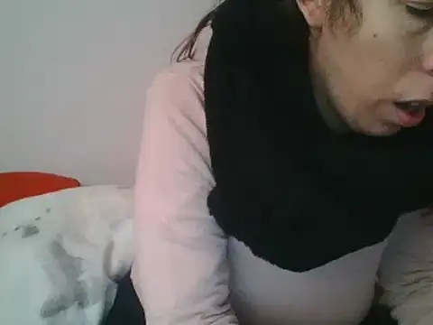 hairygirl80 online show from 11, 12, 2024