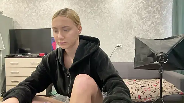 AnneBall online show from 3, 2, 2025