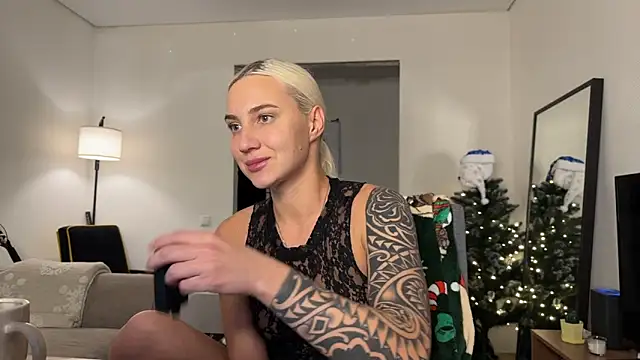 Snapshot of AnneBall chatting on 6, 1, 2026 AnneBall online show from 6, 1, 2026