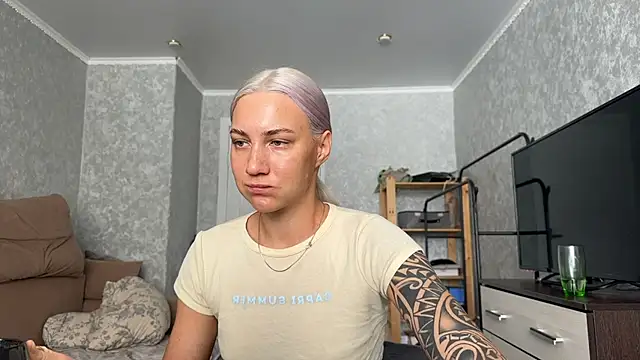 Snapshot of AnneBall chatting on 1, 3, 2026 AnneBall online show from 1, 3, 2026