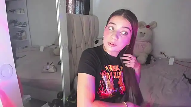 KittyKlum online show from 9, 4, 2026