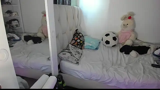 KittyKlum online show from 28, 7, 2026