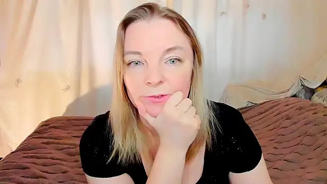 Regina  blue online show from 6, 3, 2026