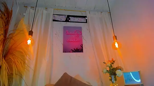 Snapshot of Natasha_hartaman chatting on 2, 2, 2025 Natasha hartaman online show from 2, 2, 2025