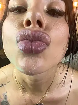 Snapshot of Natasha_hartaman chatting on 9, 3, 2025 Natasha hartaman online show from 9, 3, 2025