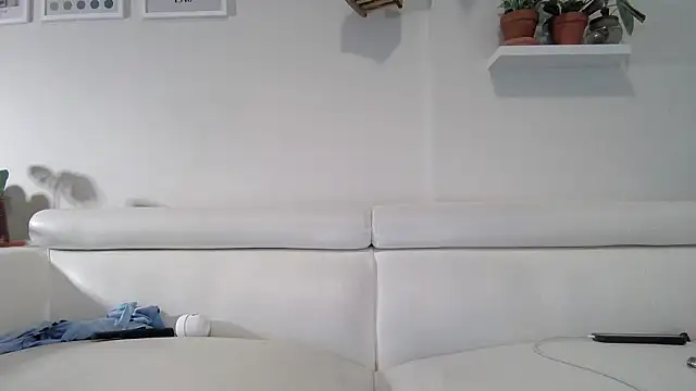 Snapshot of badblondebunny chatting on 13, 3, 2025 badblondebunny online show from 13, 3, 2025