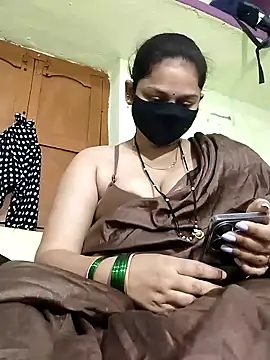 Snapshot of Kashish_18 chatting on 20, 4, 2026 Kashish 18 online show from 20, 4, 2026