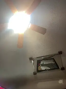 SmokingSloth online show from 6, 2, 2026