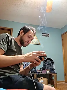 SmokingSloth online show from 21, 2, 2026