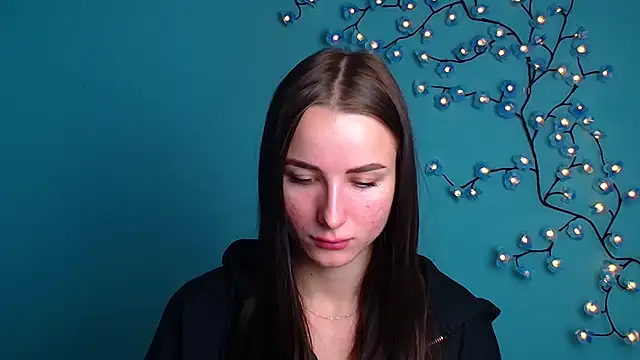 Eva Janee online show from 23, 10, 2025