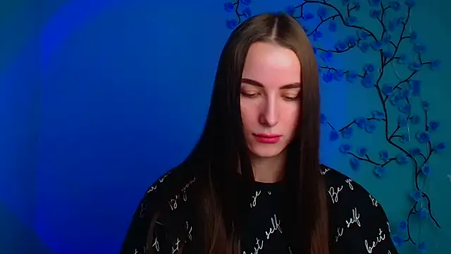 Eva Janee online show from 4, 2, 2026