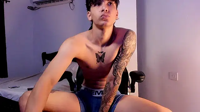 Snapshot of Snakebutterfly chatting on 22, 1, 2025 Snakebutterfly online show from 22, 1, 2025