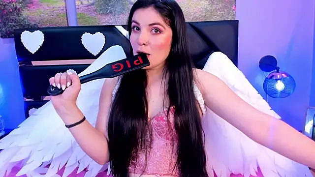 Amara vega online show from 15, 2, 2025