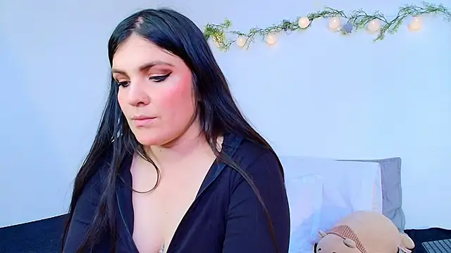 Snapshot of Amara_vega chatting on 8, 5, 2026 Amara vega online show from 8, 5, 2026
