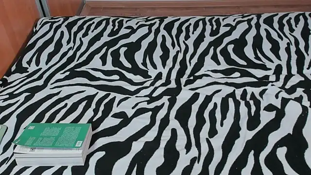 VeronikaKissuchi online show from 5, 1, 2025