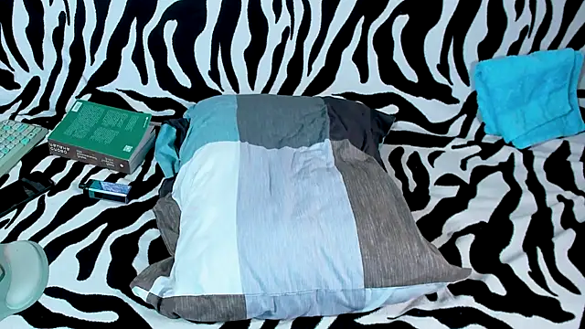 VeronikaKissuchi online show from 12, 1, 2025