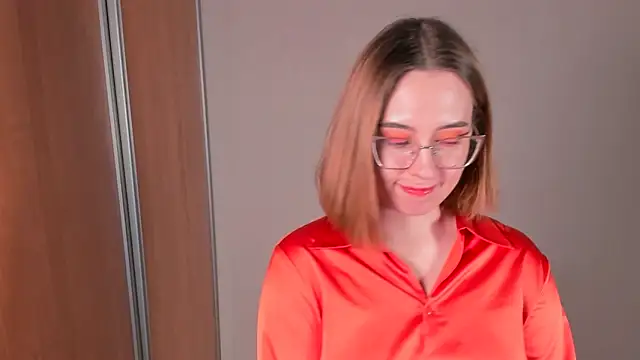 VeronikaKissuchi online show from 25, 2, 2025