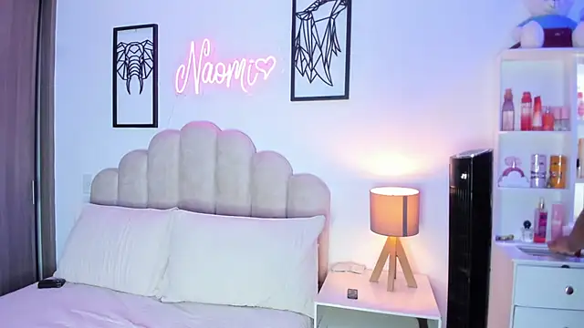 NaomiAsha online show from 8, 7, 2026