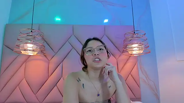 AngelaaCute  online show from 21, 1, 2025