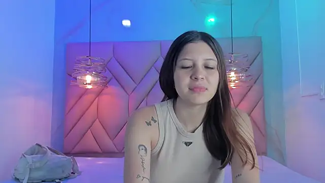 AngelaaCute  online show from 12, 6, 2026