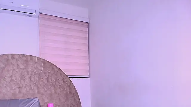 anisha x online show from 22, 4, 2026