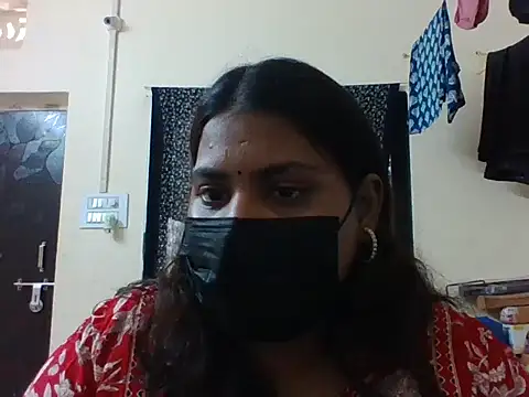 Hotmilfxox online show from 17, 5, 2026
