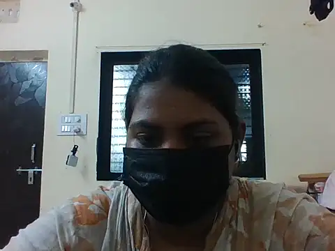 Hotmilfxox online show from 26, 5, 2026