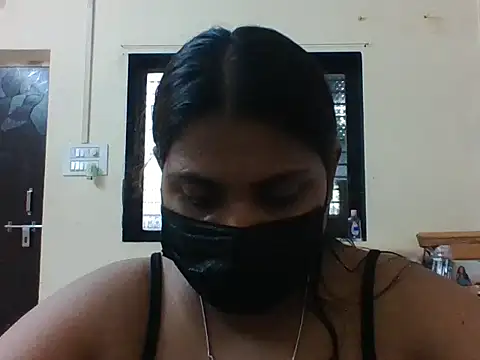 Hotmilfxox online show from 29, 5, 2026