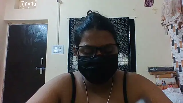 Hotmilfxox online show from 31, 5, 2026