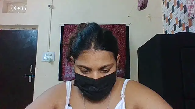 Hotmilfxox online show from 16, 7, 2026
