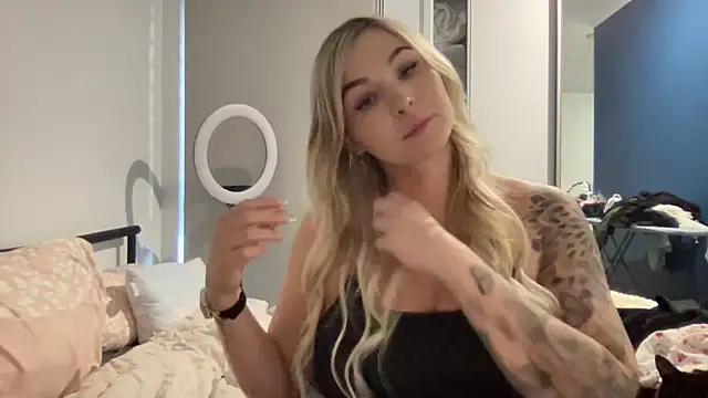 bootydollbaby online show from 19, 7, 2026