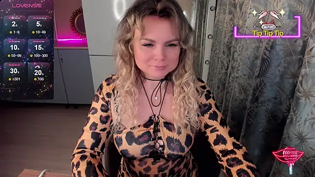 candy queeen online show from 15, 1, 2025