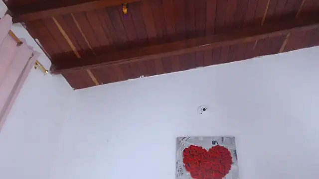 Amara Red online show from 12, 11, 2025