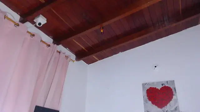 Amara Red online show from 18, 12, 2025