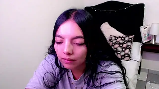 loren tits24 online show from 21, 6, 2026