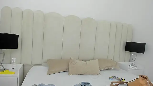 AnnyCherry  online show from 27, 3, 2026