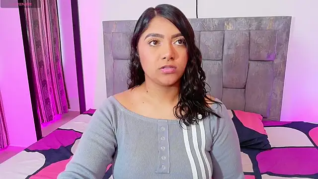 DIANEE 01 online show from 30, 6, 2026