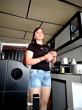 natalie cowens online show from 7, 10, 2025