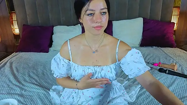 KitnissKiss online show from 28, 6, 2026